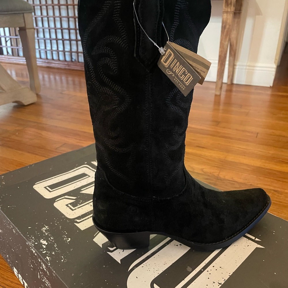 Black suede ding cowboy boots